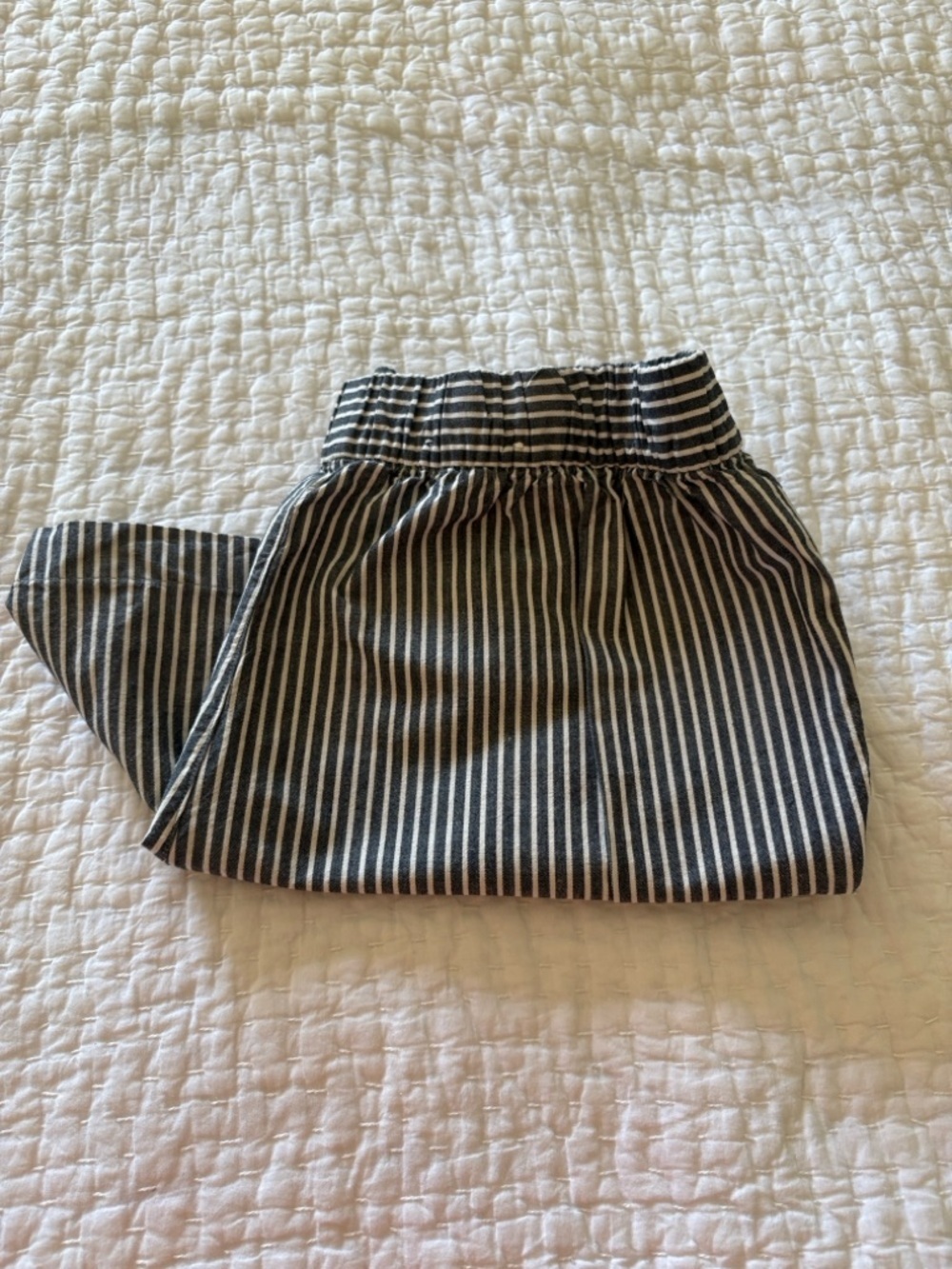 Uniqlo Striped Black/Blue and White Women's Cotton Elastic-Waist Shorts EUC M - Picture 7 of 8